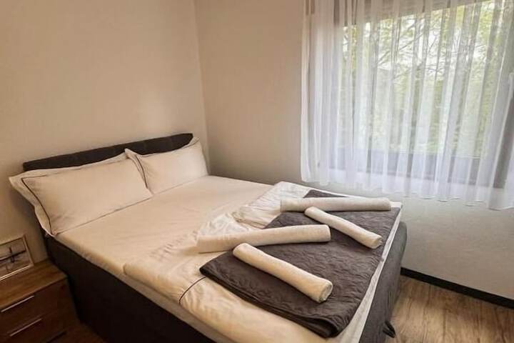Room 12 of 15