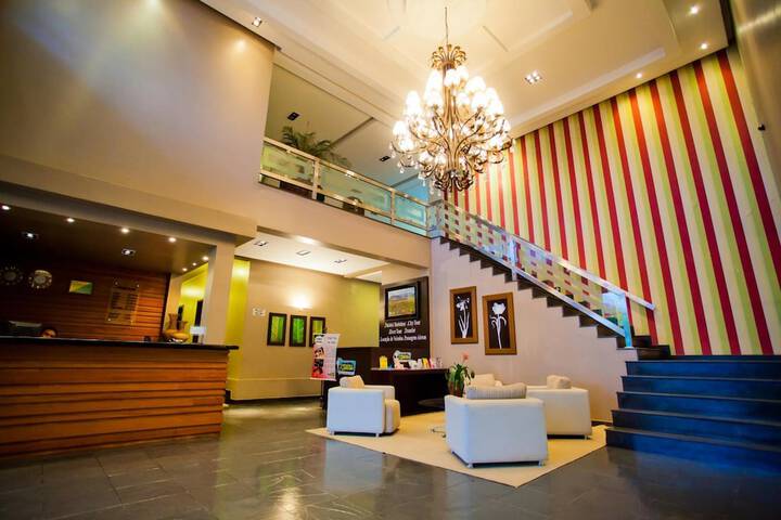 Entrance & Lobby