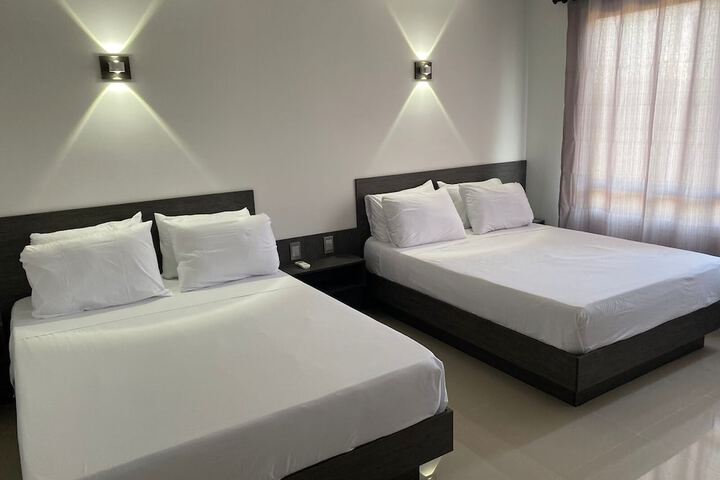 Room 19 of 74