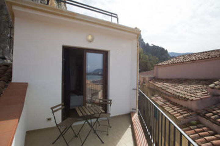 Terrace/Patio 4 of 37