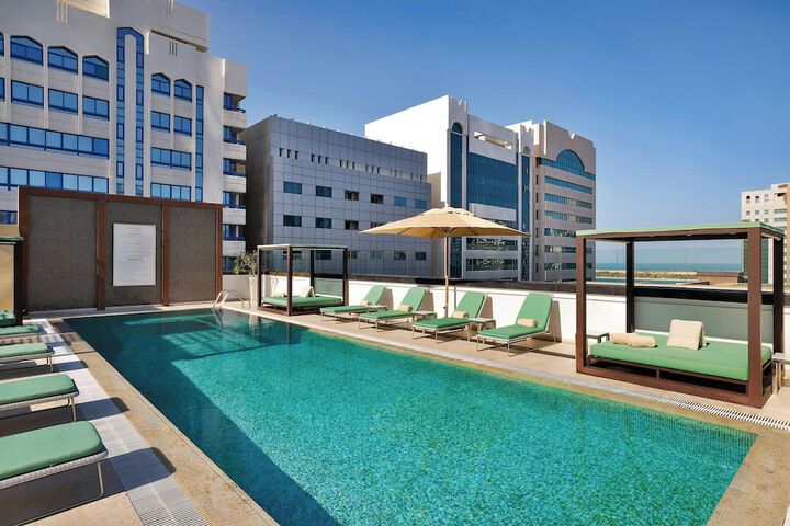 Pool Hotel