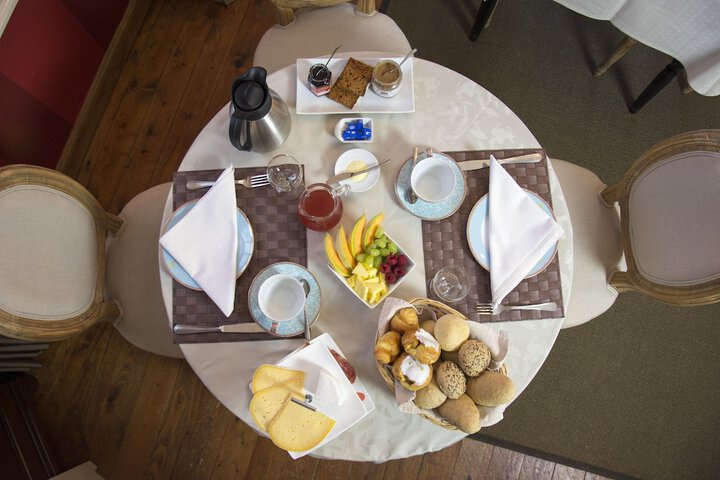 Breakfast/Coffee Service 13 of 21