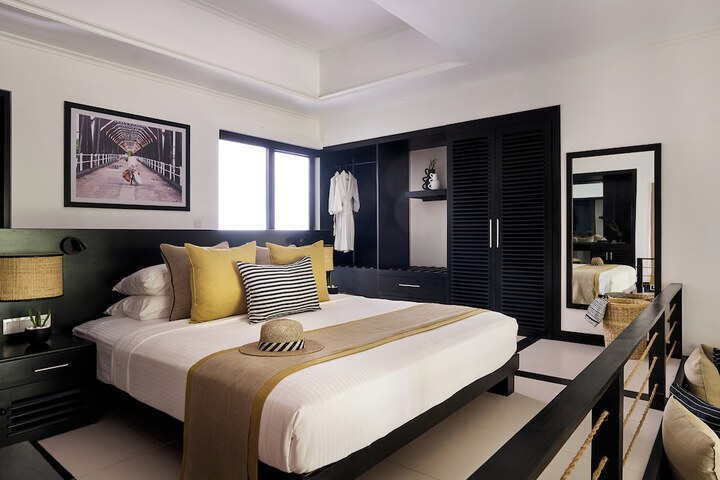 Room 14 of 103