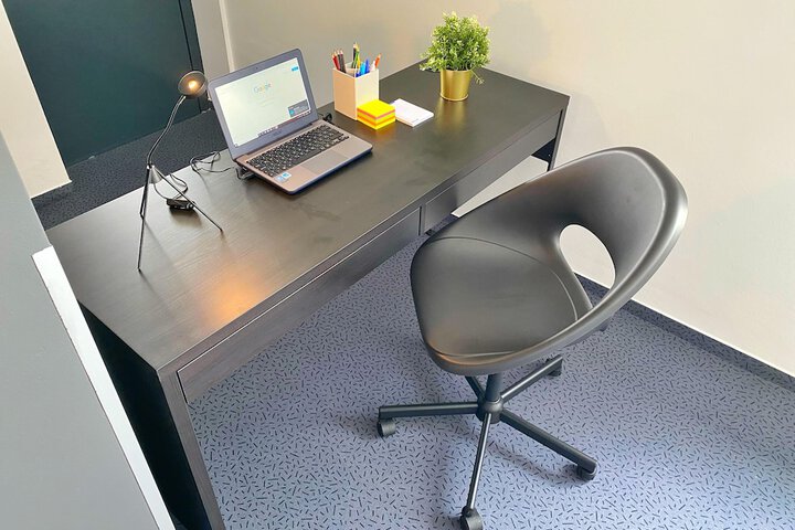 Business Center 66 of 71