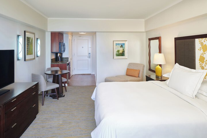 Room 6 of 73