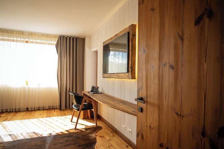 Room 34 of 55