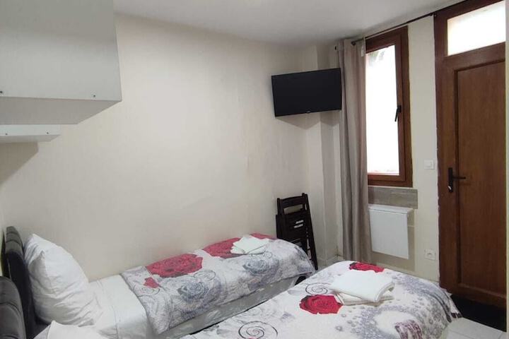 Room 14 of 23