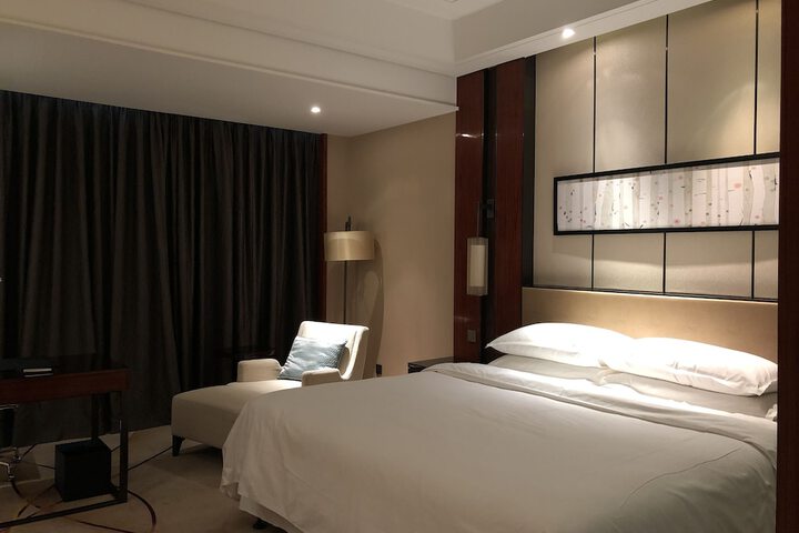 Room 7 of 65