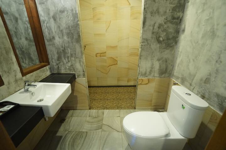 Room 40 of 48