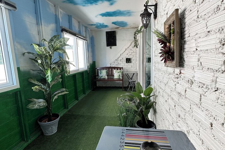 Room 50 of 91