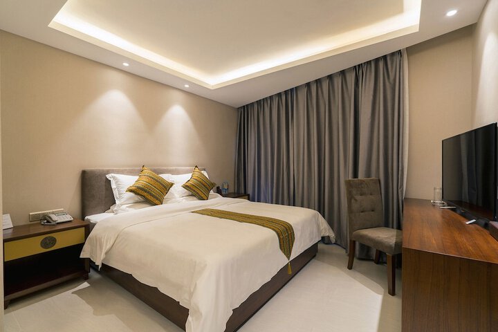 Room 6 of 29