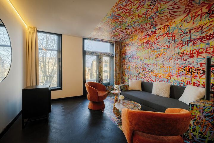 Room 51 of 81