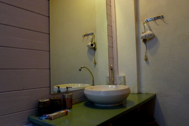 Room 17 of 30