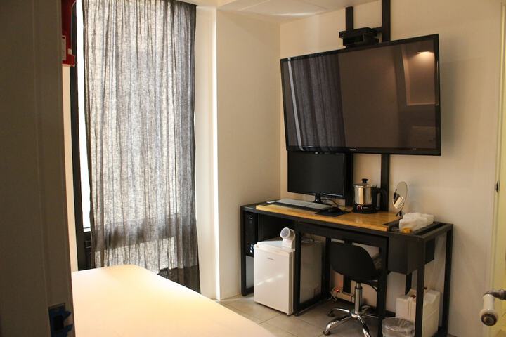 Room 58 of 92