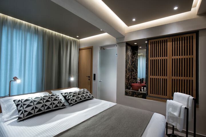 Room 10 of 65