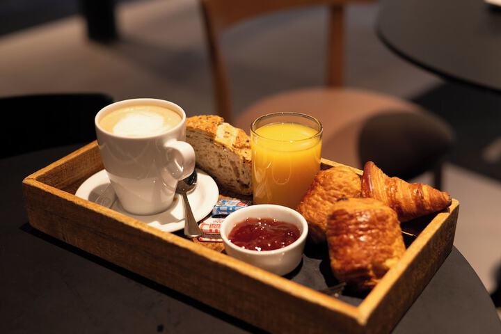 Breakfast/Coffee Service 47 of 53