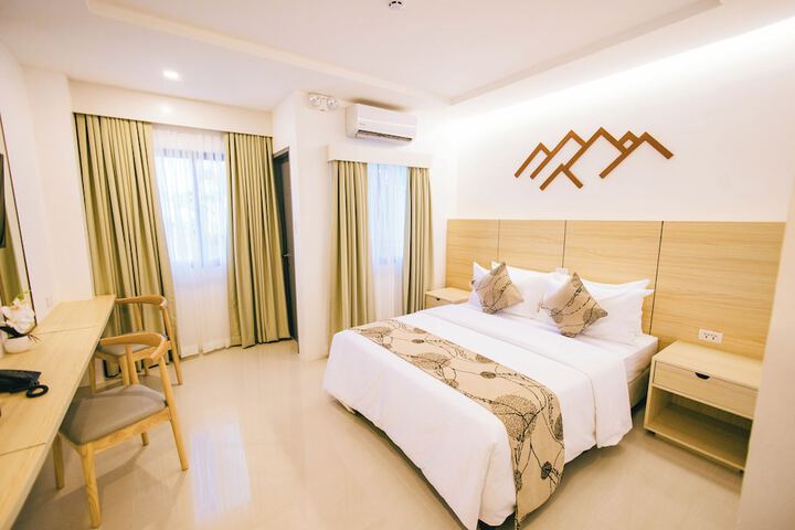 Room 12 of 61