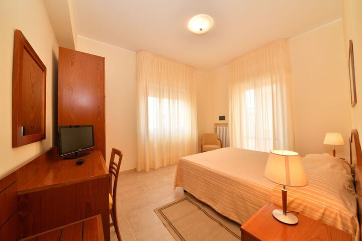 Room 14 of 44
