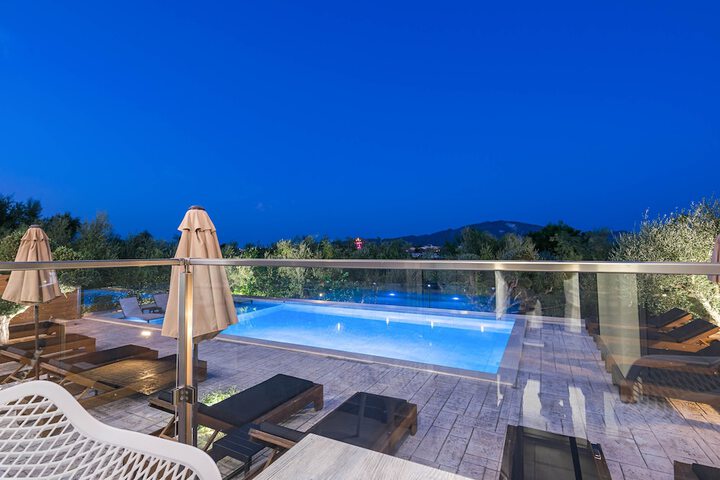 Terrace/Patio 67 of 68