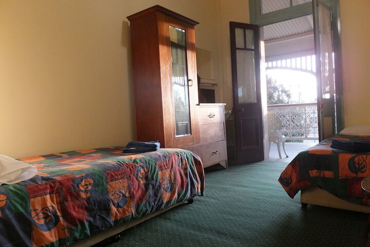 Room 18 of 52