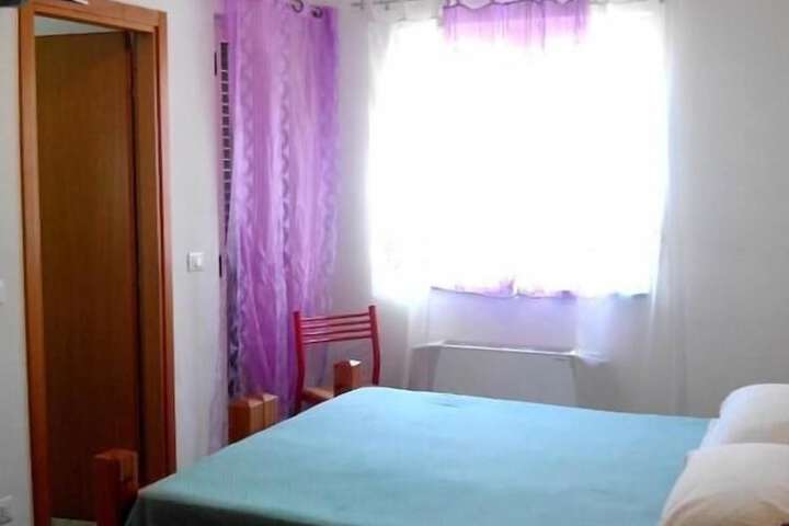 Room 15 of 42