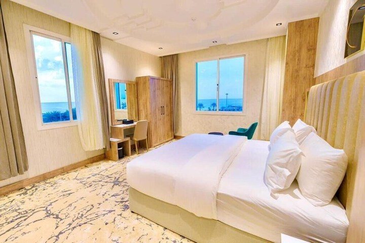 Room 8 of 45