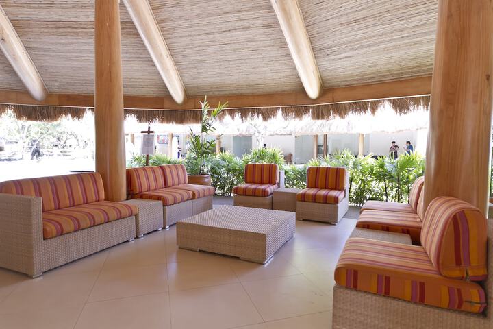 Guest Lobby
