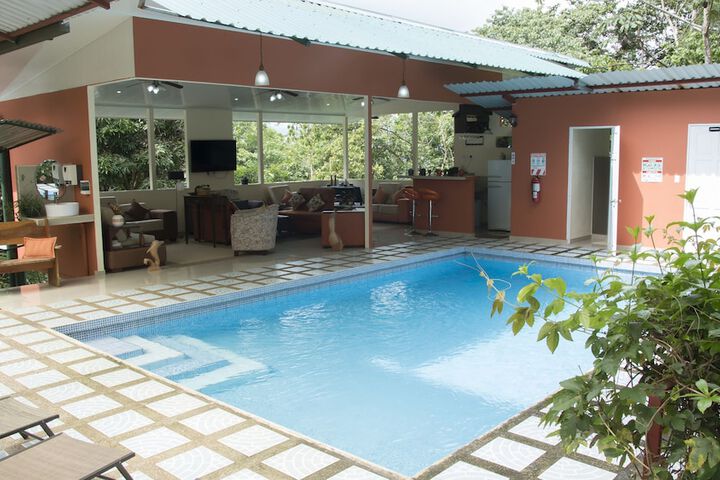 Pool 129 of 159