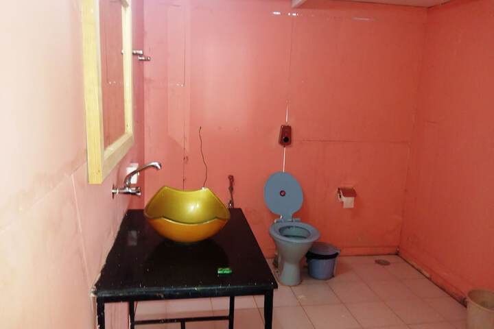 Room 14 of 43