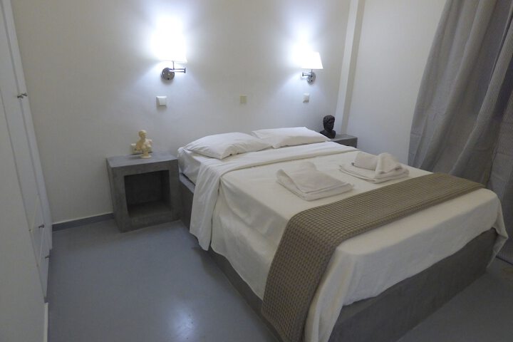 Room 7 of 60