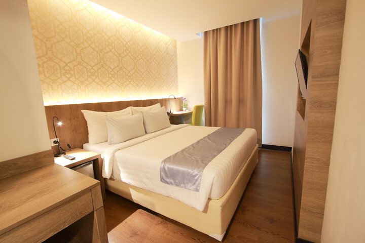 Room 17 of 54