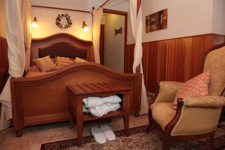 Room 20 of 54