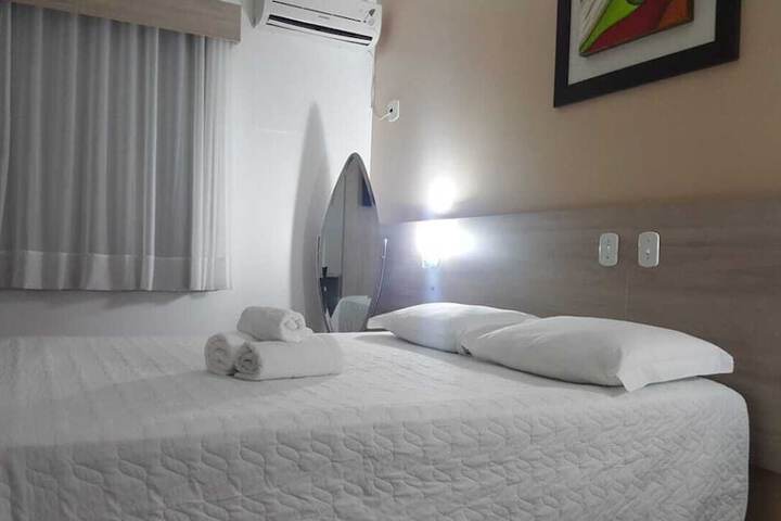 Room 13 of 32