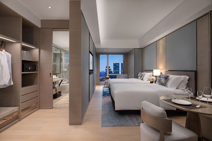 Room 5 of 48