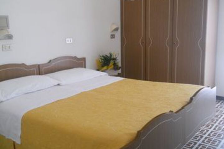 Room 42 of 56