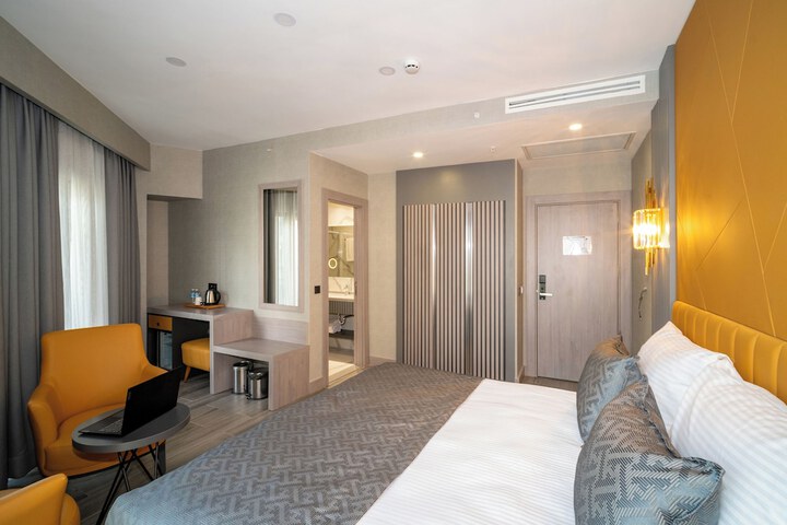 Room 20 of 58