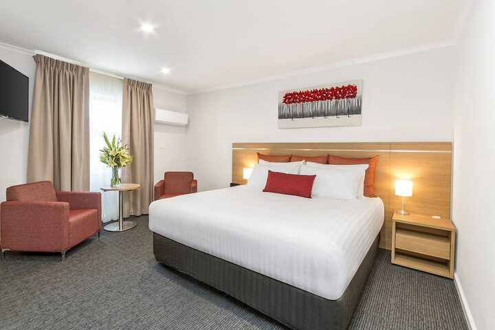 Room 5 of 22