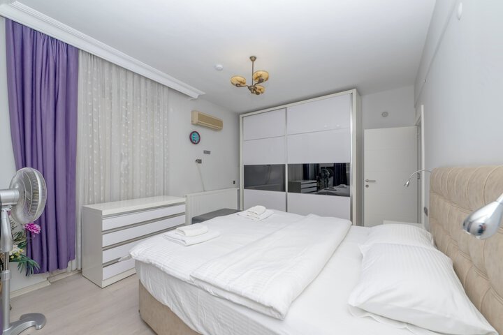 Room 29 of 271