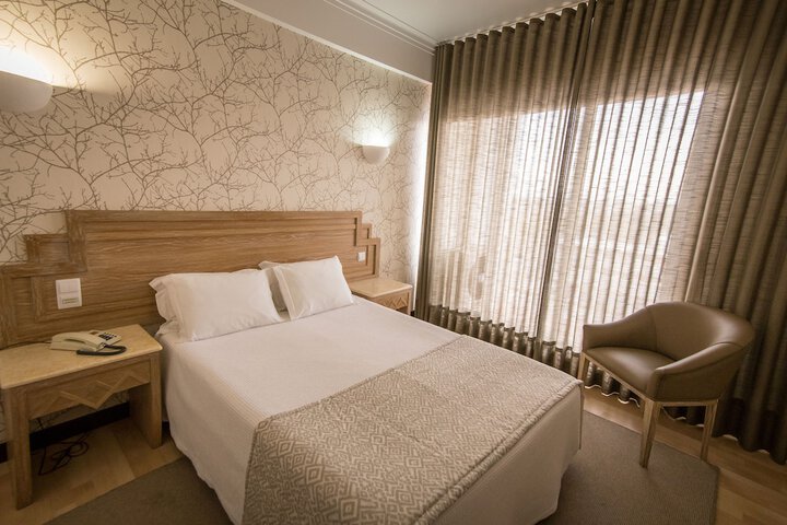 Room 7 of 43