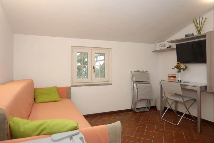 Room 13 of 63