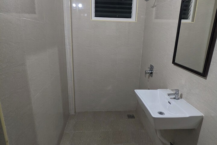 Room 17 of 25