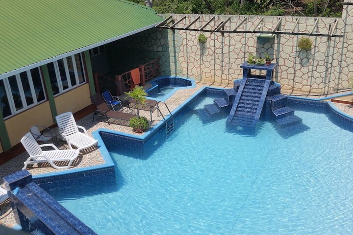 Pool 19 of 37