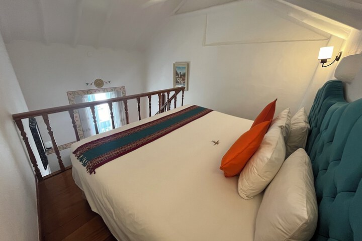 Room 35 of 71