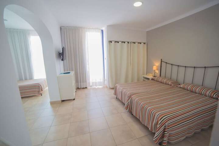 Room 36 of 104