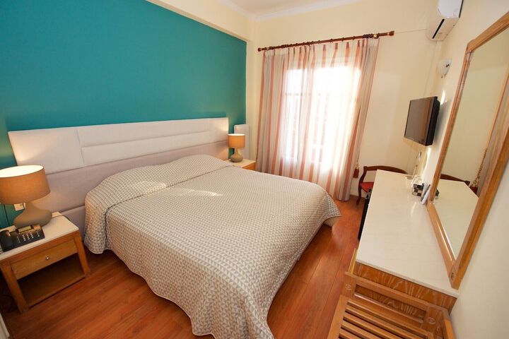Room 15 of 39