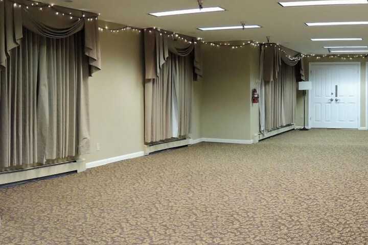 Business Center 48 of 55