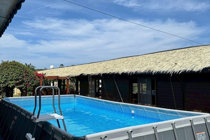 Pool 43 of 91