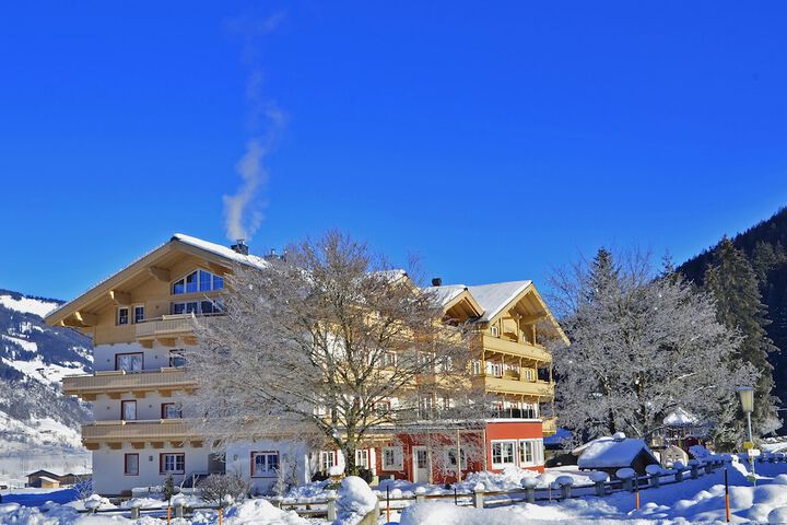 Hotel Grundlhof in Bramberg am Wildkogel