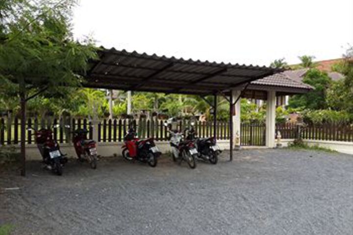 Property Grounds 14 of 18