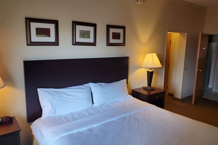 Room 3 of 23